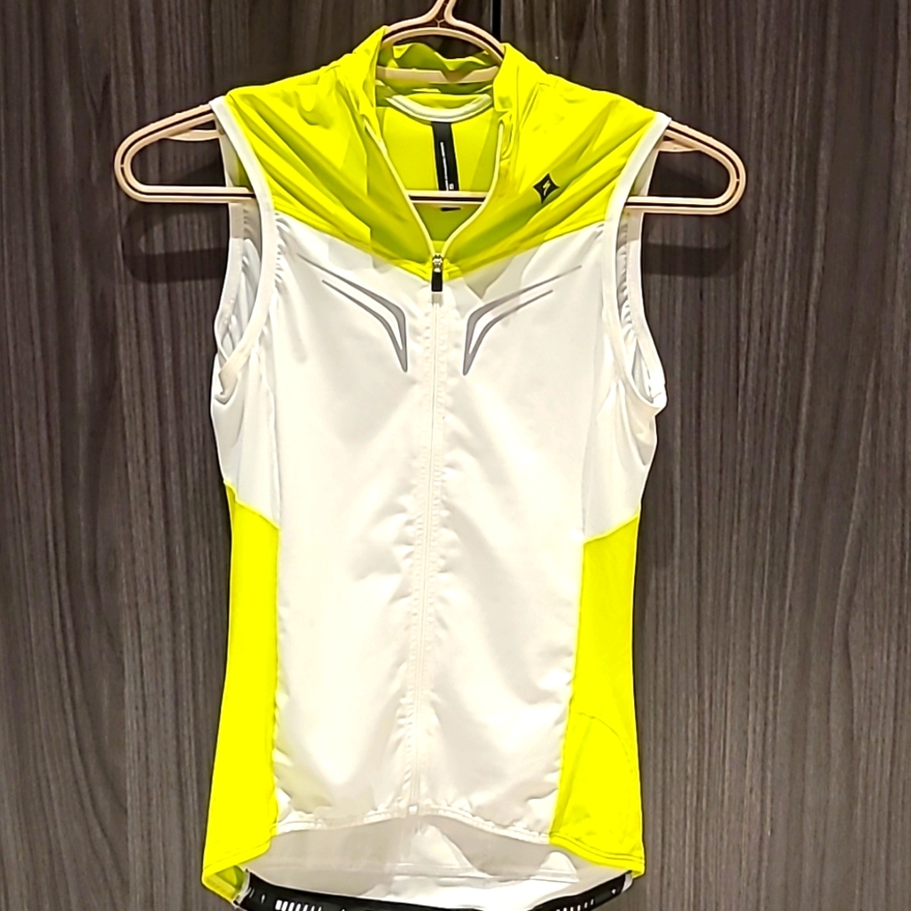Woman's small specialized bike shirt